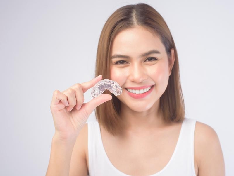 Como Funciona o Tratamento Ortodôntico com Invisalign na Clínica Aggio